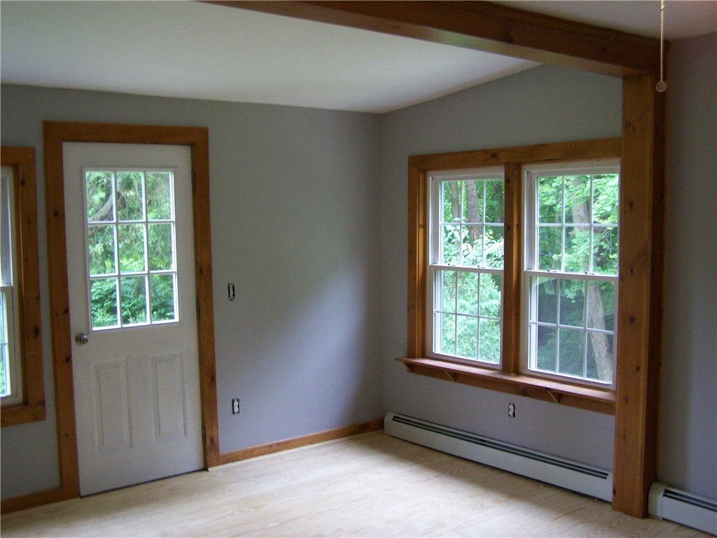 39 Spring Street Hopkinton, RI 02832 - Photo 7 of 19