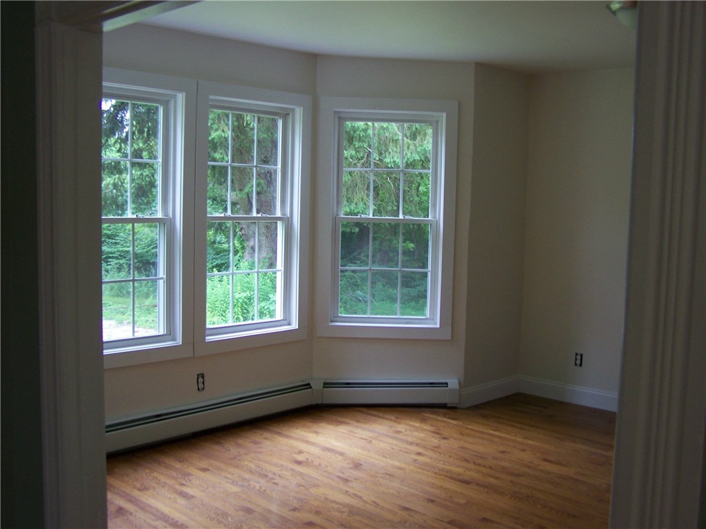 39 Spring Street Hopkinton, RI 02832 - Photo 8 of 19