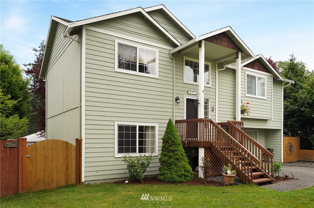 6711 Lower Ridge Road Everett, WA 98203 - Photo 1 of 24