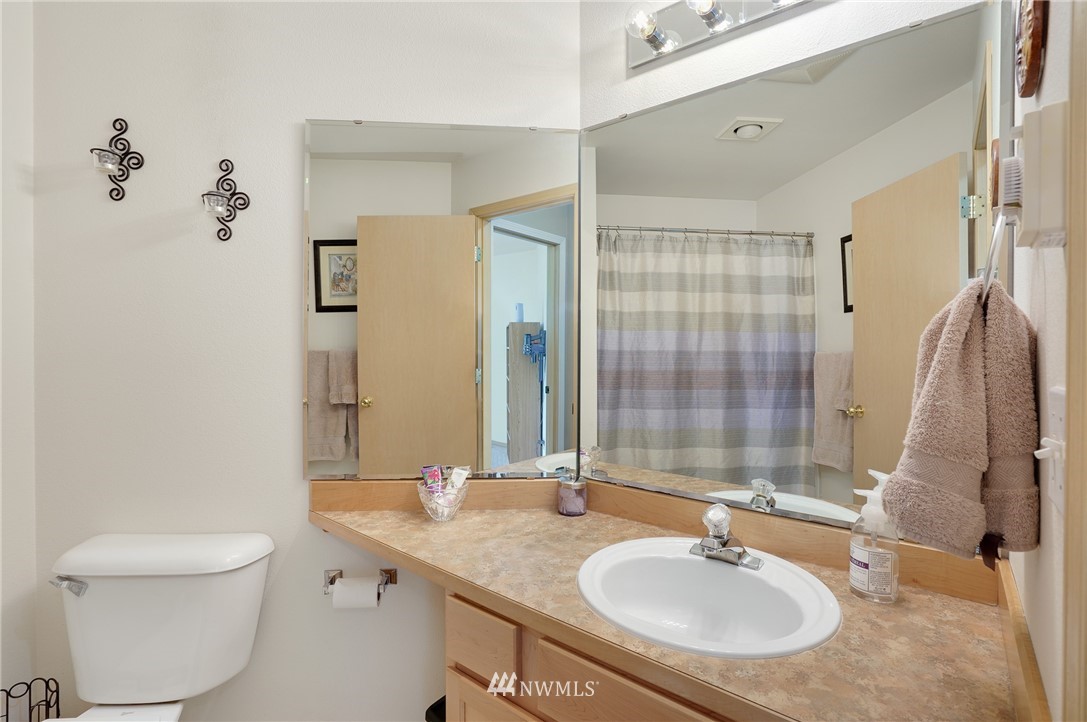 6711 Lower Ridge Road Everett, WA 98203 - Photo 14 of 24