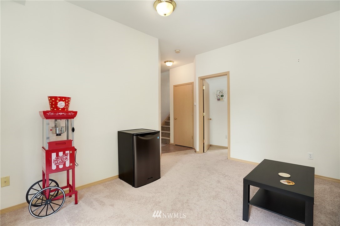 6711 Lower Ridge Road Everett, WA 98203 - Photo 16 of 24