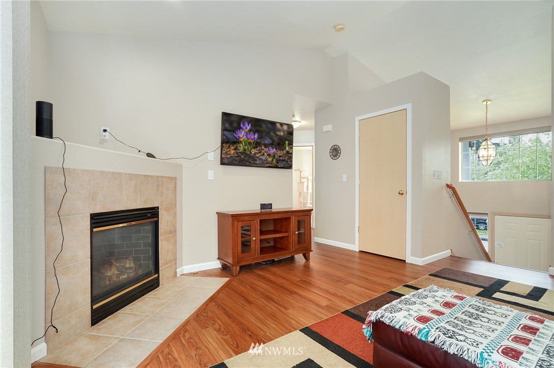 6711 Lower Ridge Road Everett, WA 98203 - Photo 4 of 24