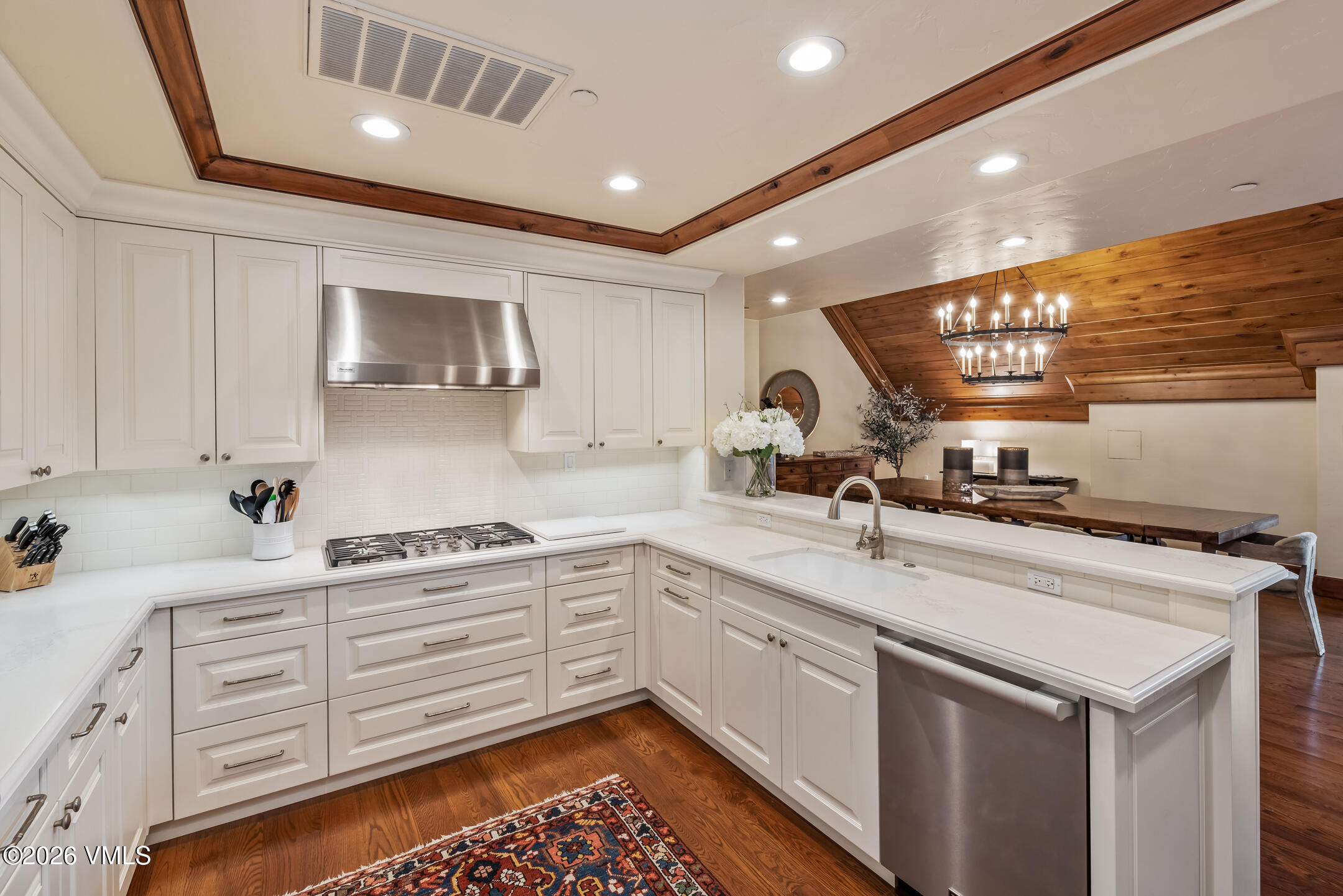 130 Daybreak Ridge Road, Unit R1103 Avon, CO 81620 - Photo 18 of 47 Kitchen