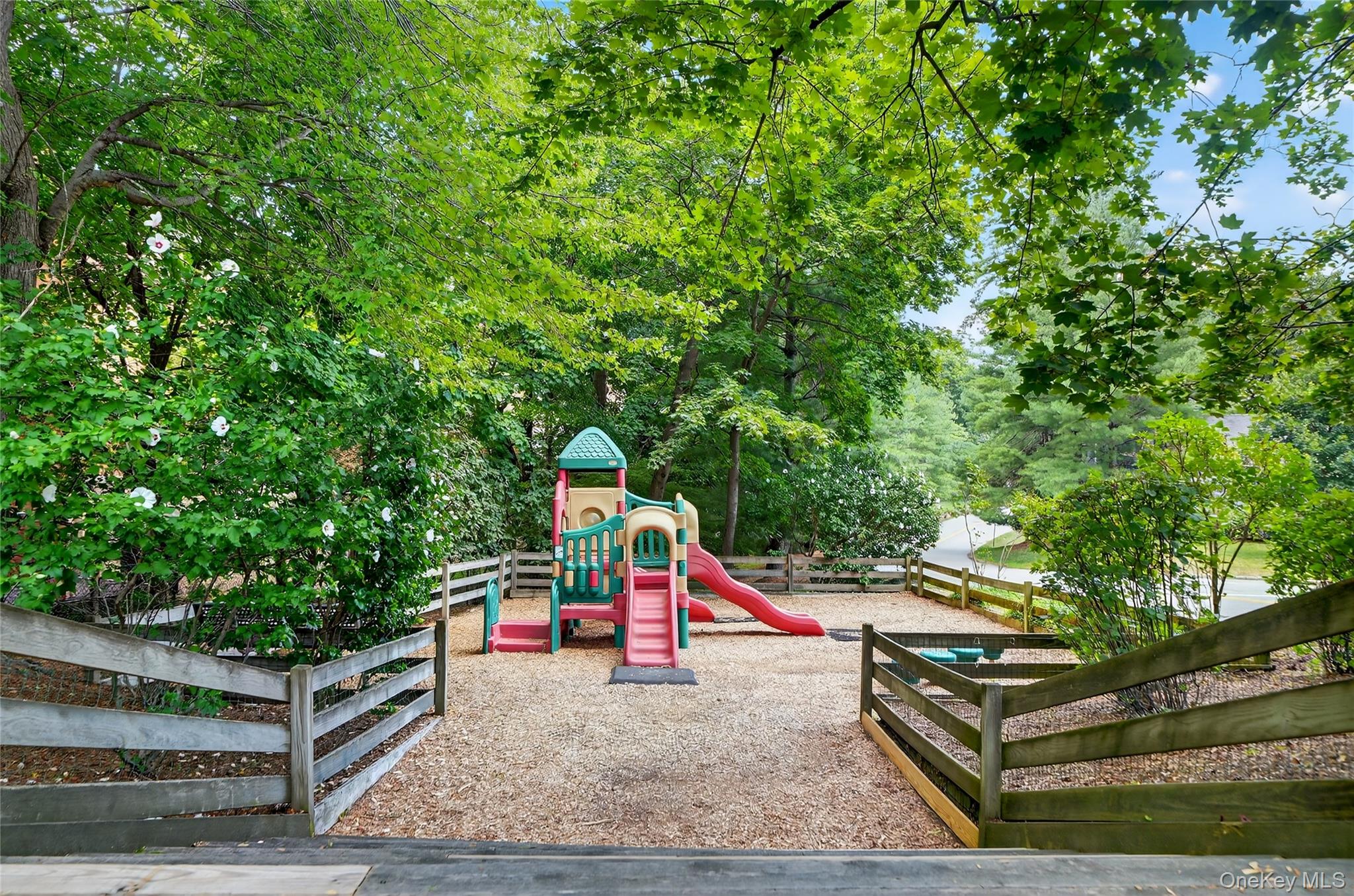 116 Valleyview Road Irvington, NY 10533 - Photo 42 of 45