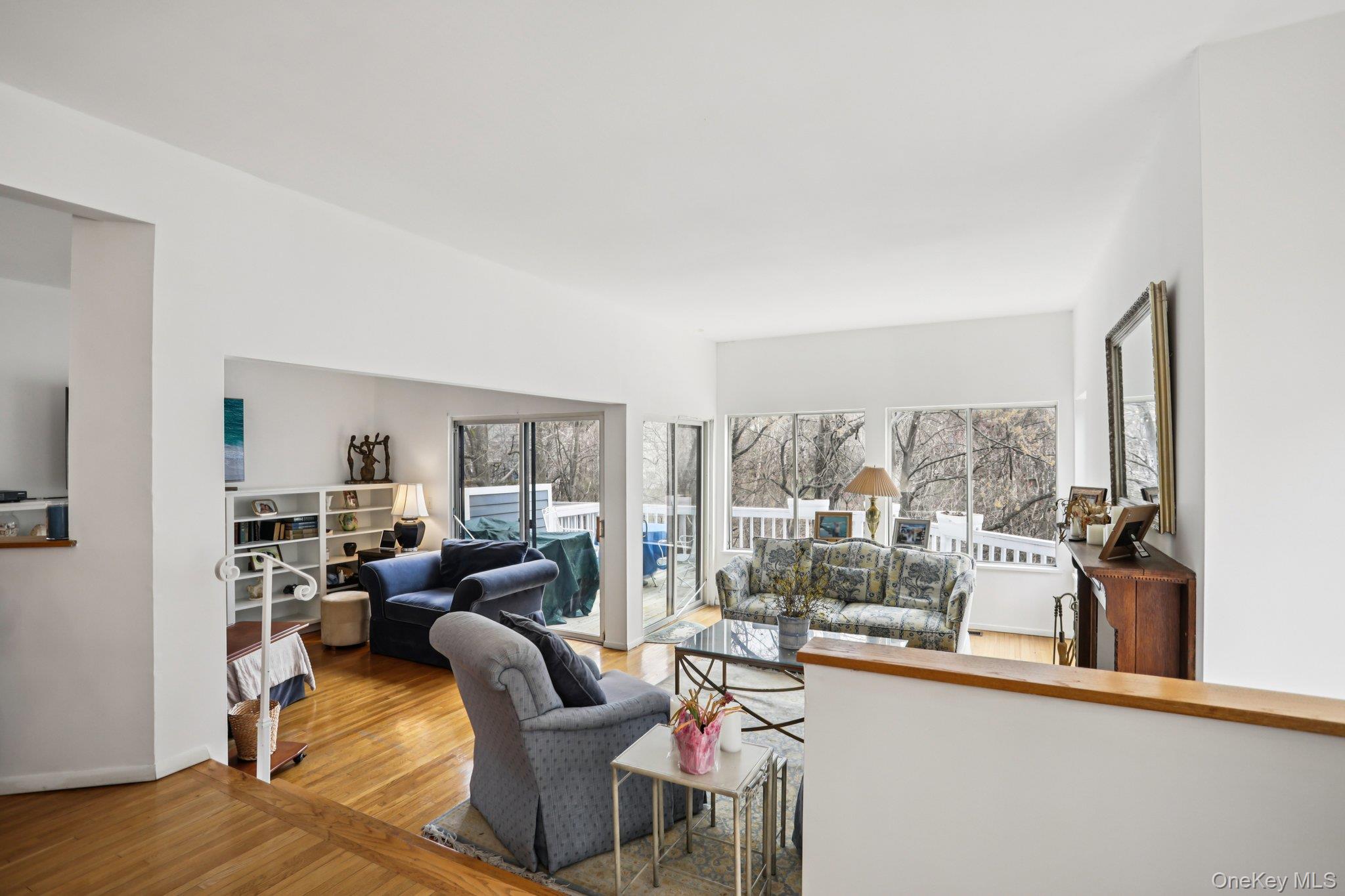 116 Valleyview Road Irvington, NY 10533 - Photo 5 of 45