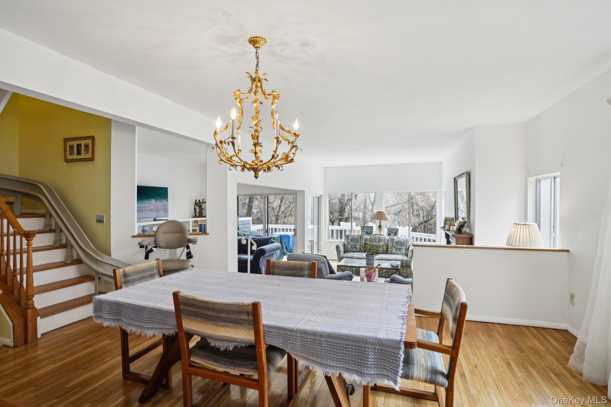 116 Valleyview Road Irvington, NY 10533 - Photo 6 of 45