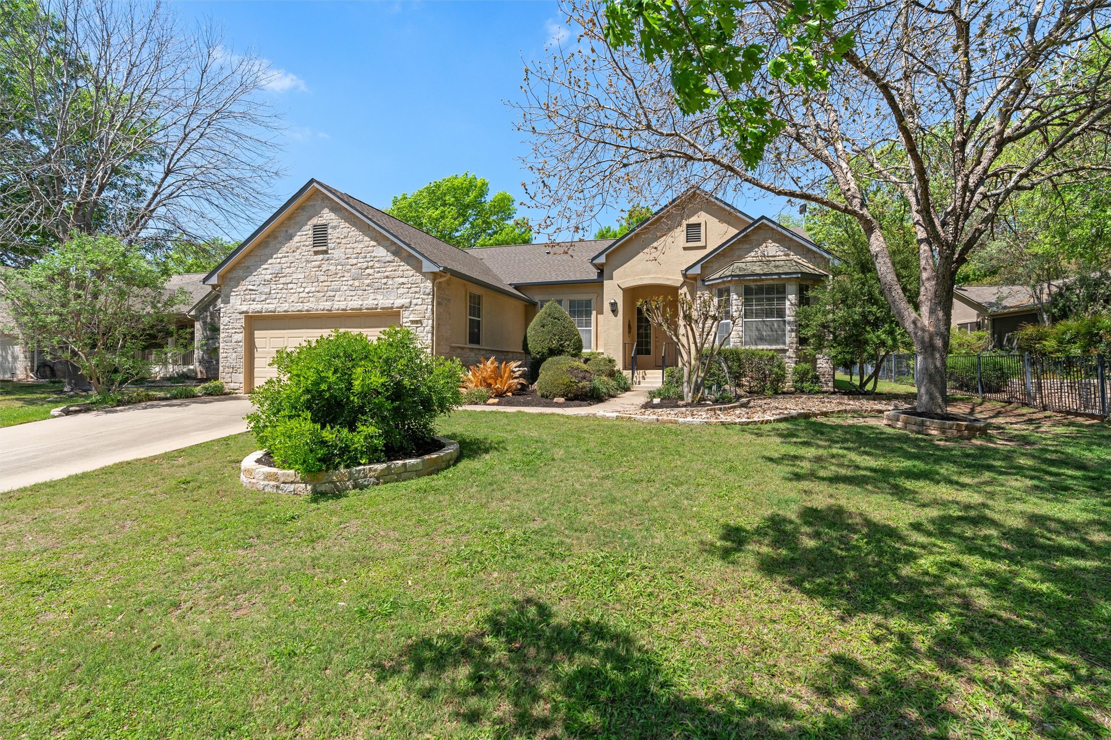 110 Persimmon Lane Georgetown, TX 78633 - Photo 2 of 29