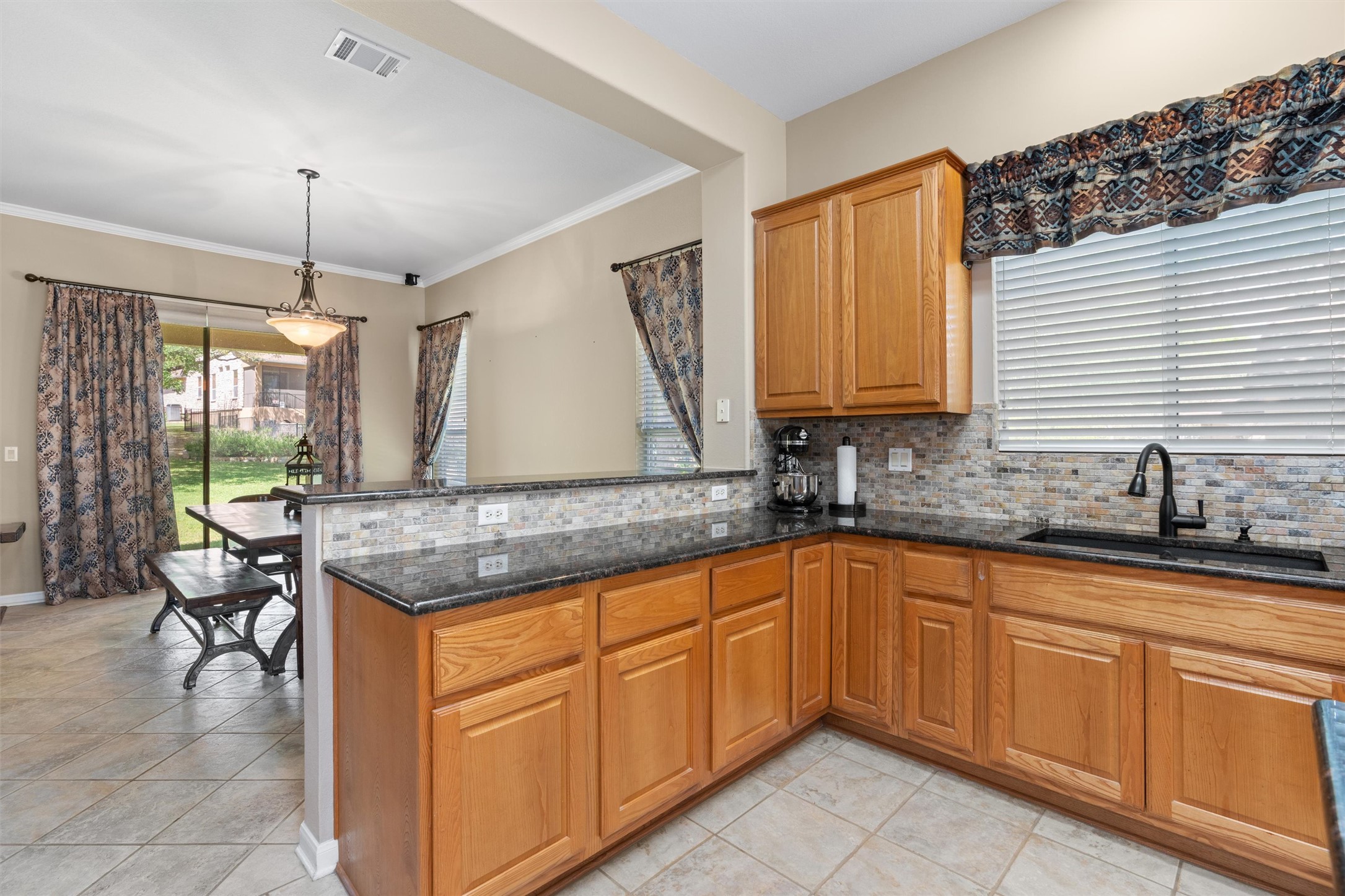 110 Persimmon Lane Georgetown, TX 78633 - Photo 9 of 29