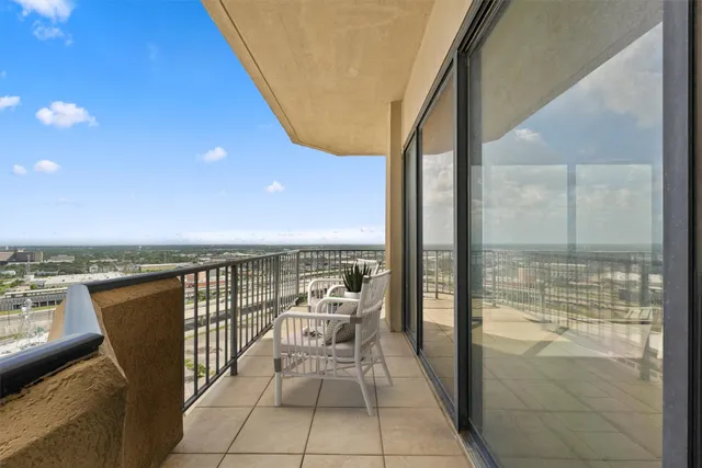 $265,000 | 3350 McCue Road, Unit 2301, Houston, TX 77056