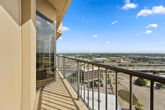 $265,000 | 3350 McCue Road, Unit 2301, Houston, TX 77056