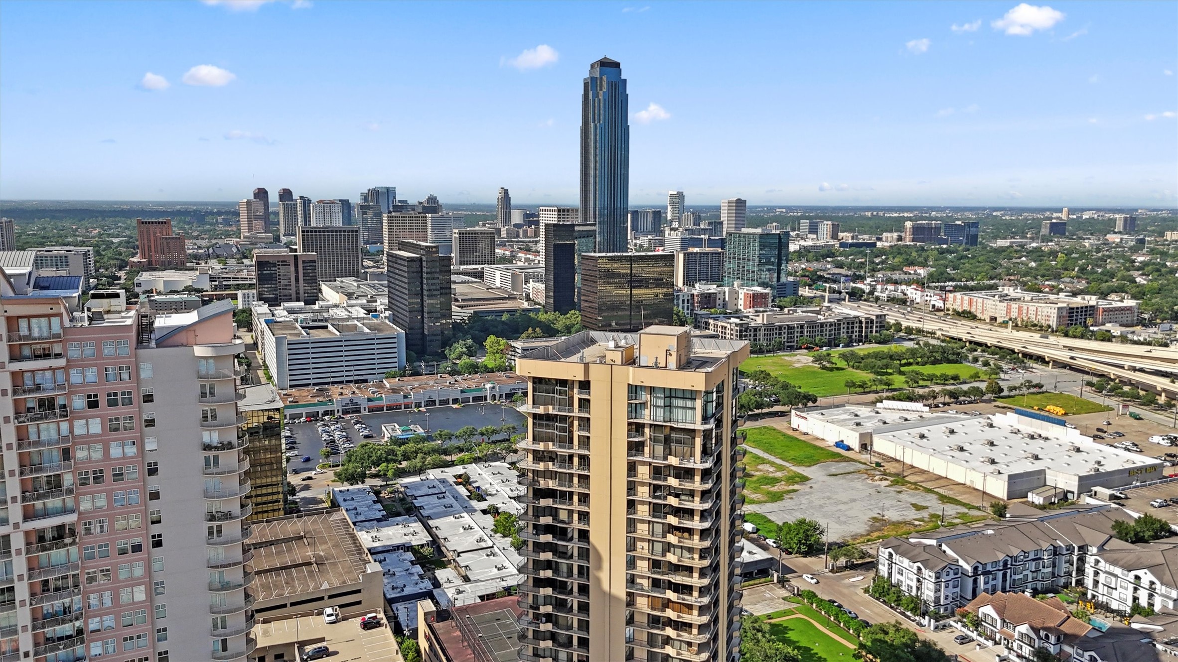 3350 McCue Road, Unit 2301 Houston, TX 77056 - Photo 28 of 31 a city view with tall buildings