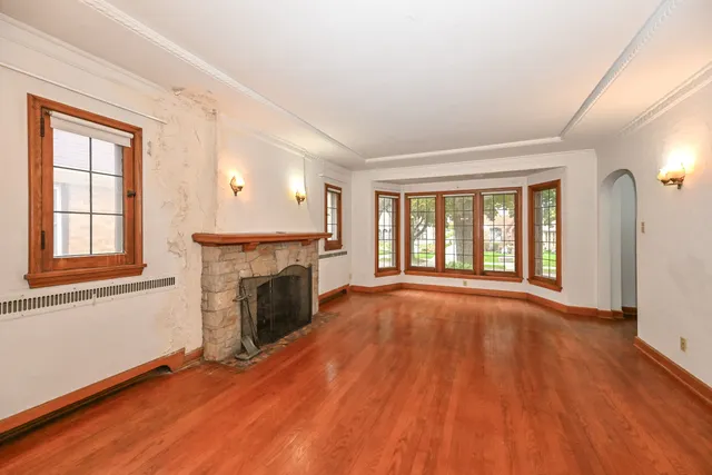 $329,900 | 2906 South 45th Street, Milwaukee, WI 53219