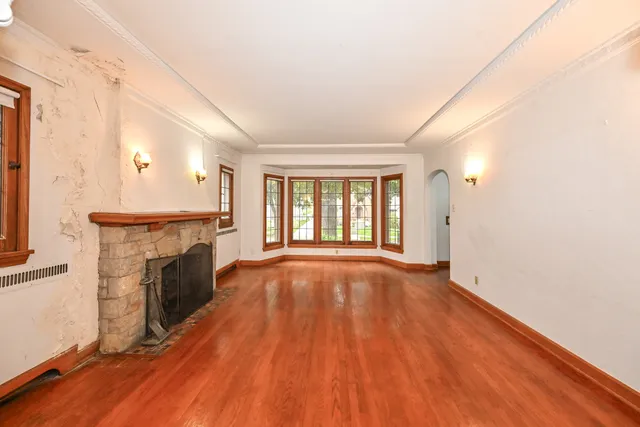 $329,900 | 2906 South 45th Street, Milwaukee, WI 53219