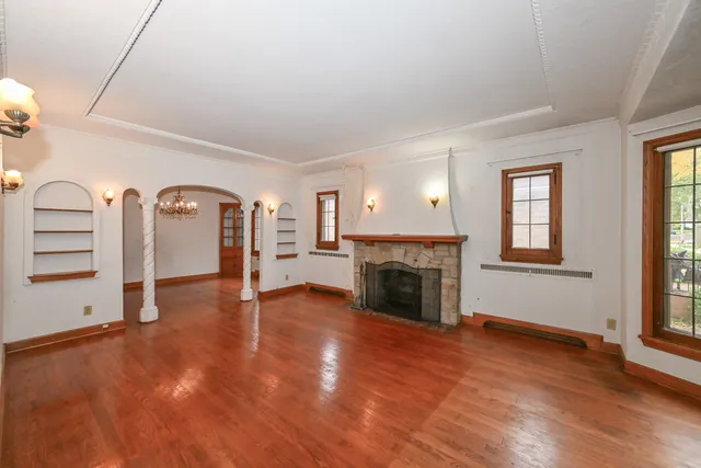 $329,900 | 2906 South 45th Street, Milwaukee, WI 53219