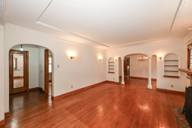 $329,900 | 2906 South 45th Street, Milwaukee, WI 53219