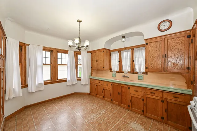 $329,900 | 2906 South 45th Street, Milwaukee, WI 53219