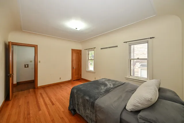 $329,900 | 2906 South 45th Street, Milwaukee, WI 53219