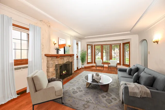 $329,900 | 2906 South 45th Street, Milwaukee, WI 53219