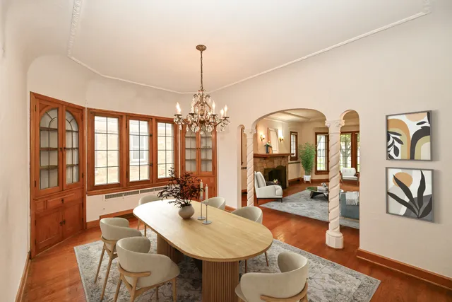 $329,900 | 2906 South 45th Street, Milwaukee, WI 53219