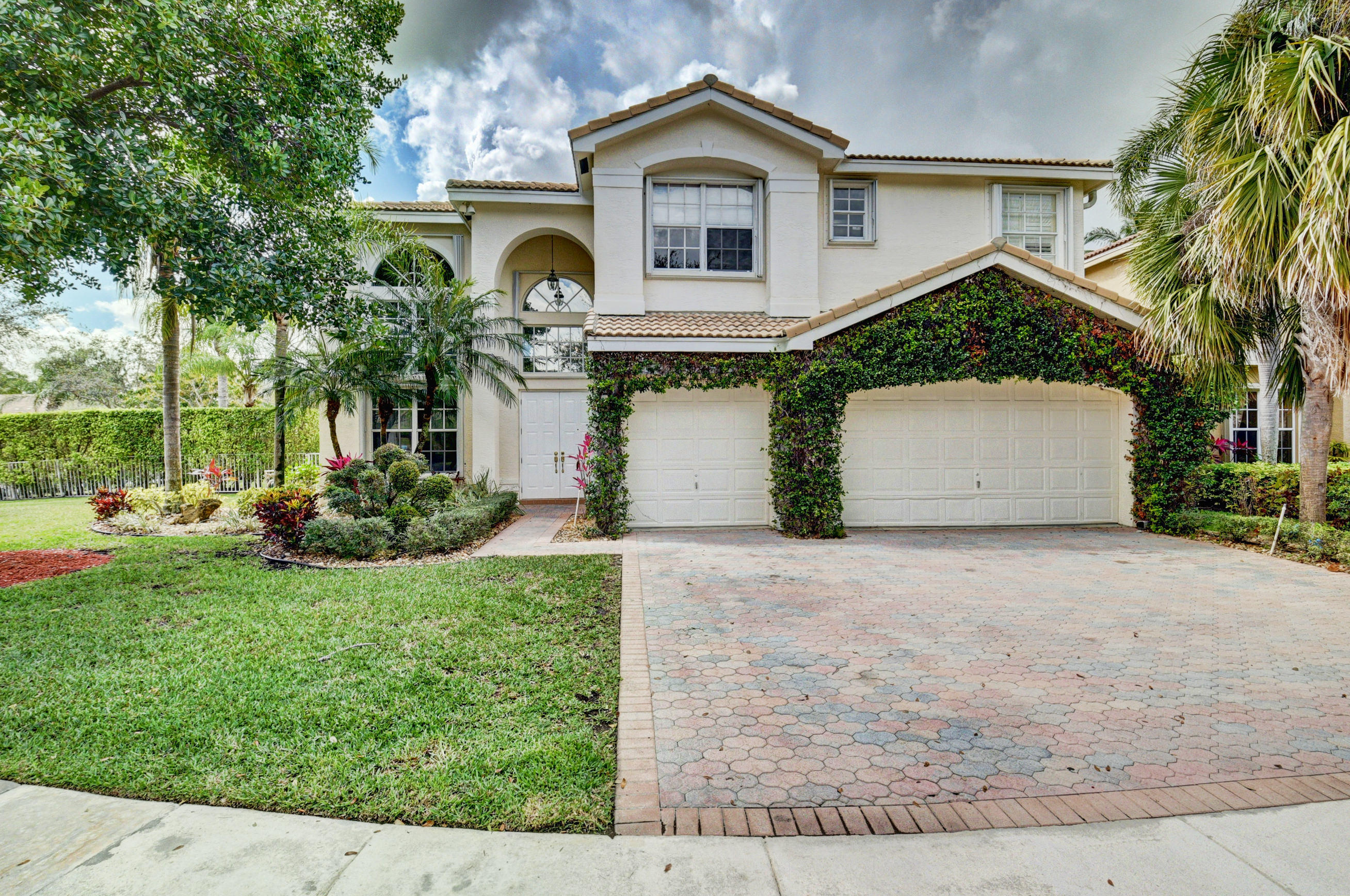 19264 Skyridge Circle Boca Raton, FL 33498 - Photo 4 of 50 10_dsc_1242_3_4_5_6