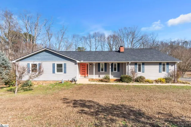 $425,000 | 402 Shady Point, Inman, SC 29349