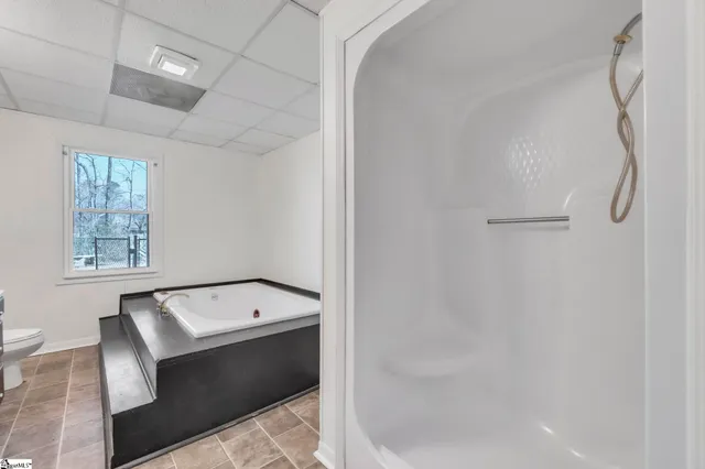 $425,000 | 402 Shady Point, Inman, SC 29349