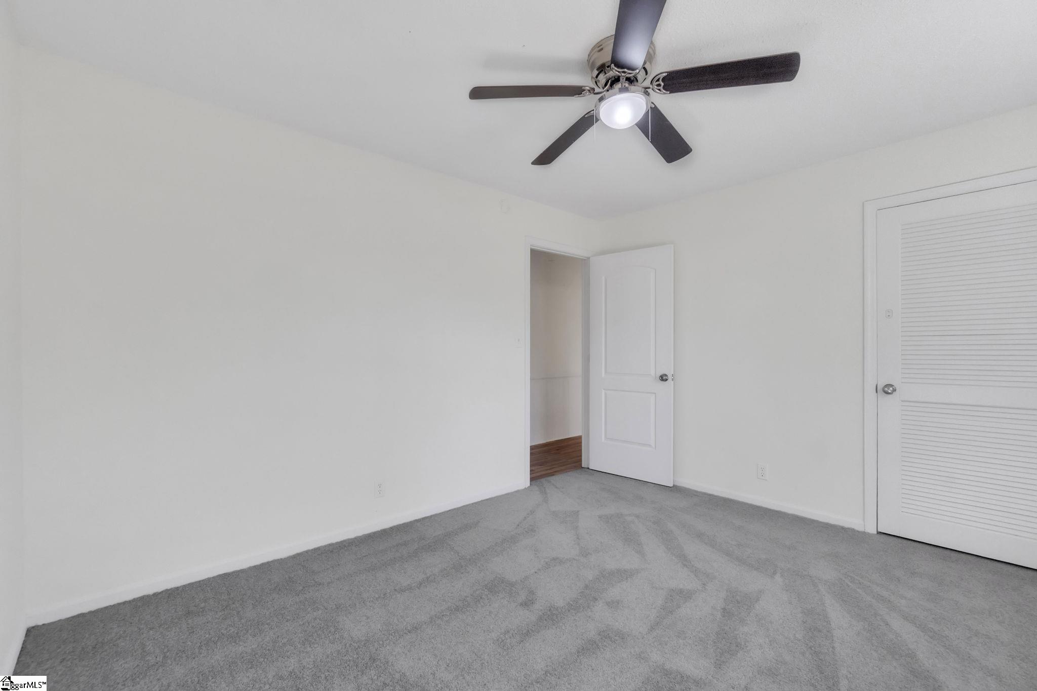 402 Shady Point Inman, SC 29349 - Photo 31 of 40