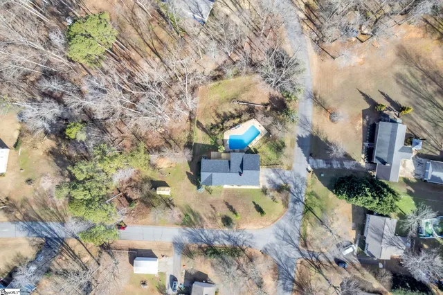 $425,000 | 402 Shady Point, Inman, SC 29349