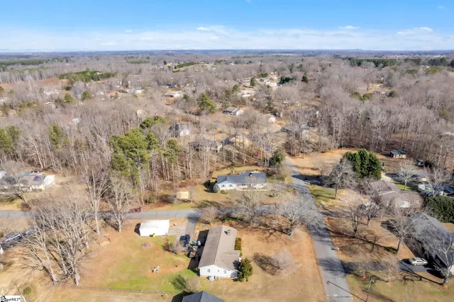 $425,000 | 402 Shady Point, Inman, SC 29349