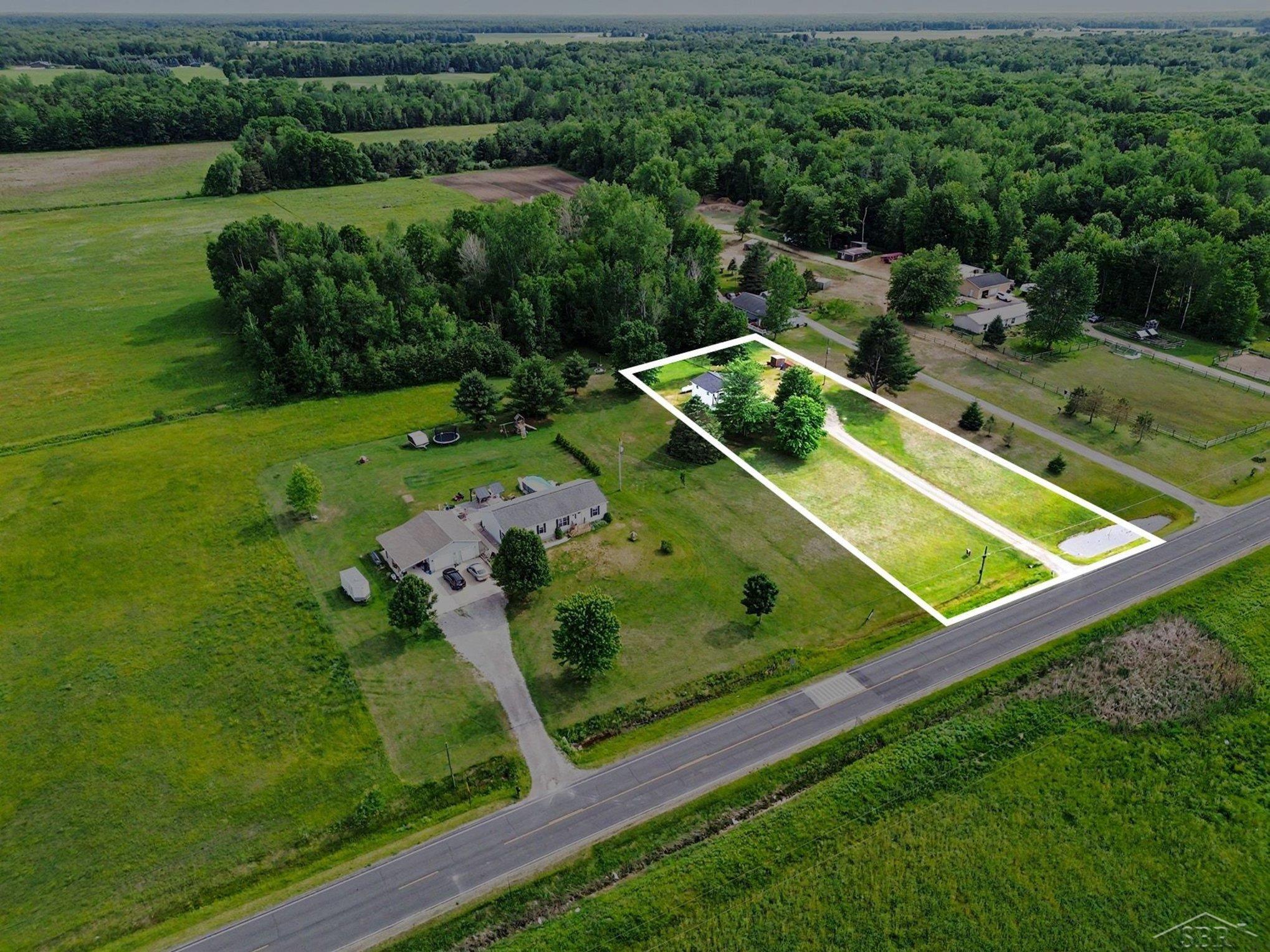 2424 East Shaffer Road Midland, MI 48642 - Photo 33 of 37