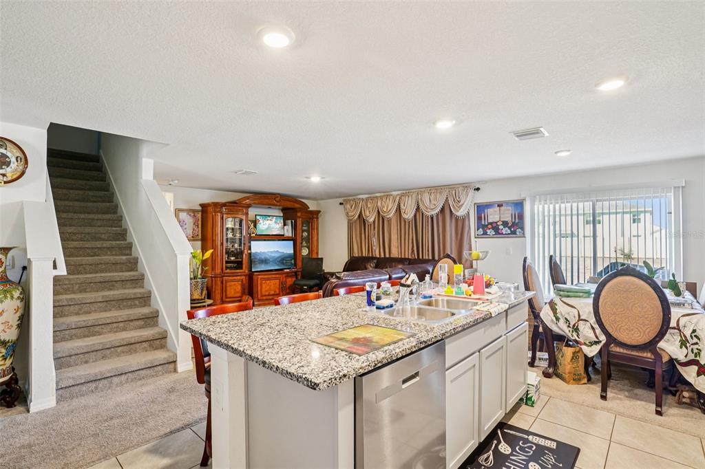 8880 Southwest 50th Terrace Ocala, FL 34476 - Photo 12 of 56