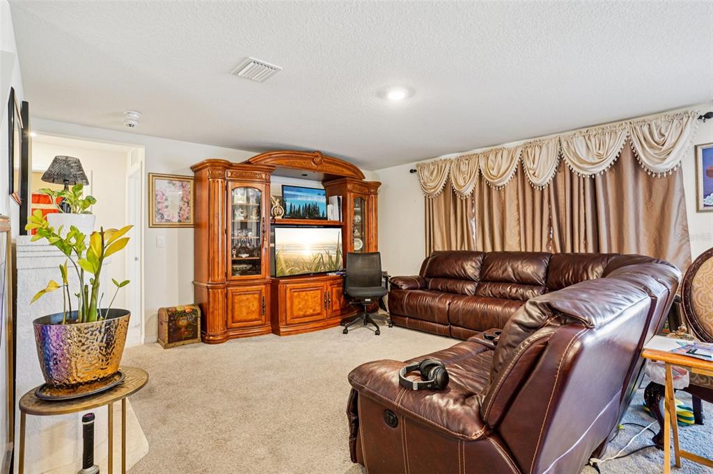 8880 Southwest 50th Terrace Ocala, FL 34476 - Photo 8 of 56