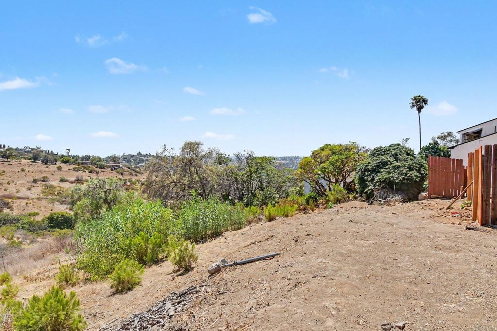2610 Helix Street Spring Valley, CA 91977 - Photo 40 of 53 Gallery Image 40
