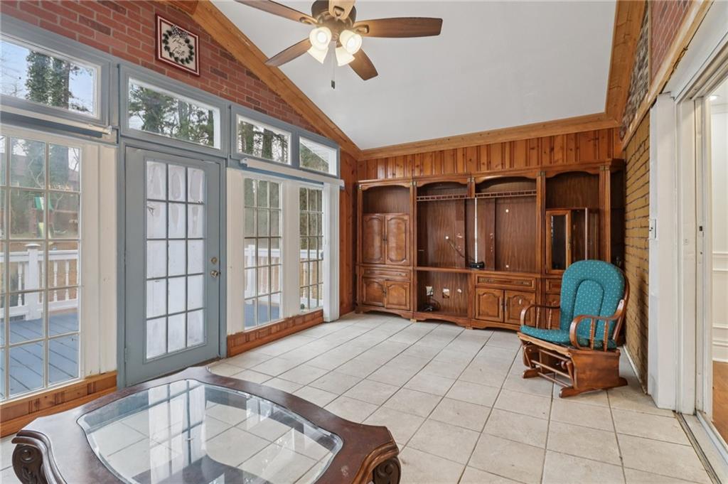 716 Carolina Roads Southwest Marietta, GA 30008 - Photo 11 of 48