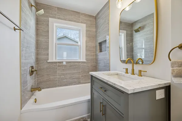 $293,900 | 223 Davis Avenue, Columbia, TN 38401
