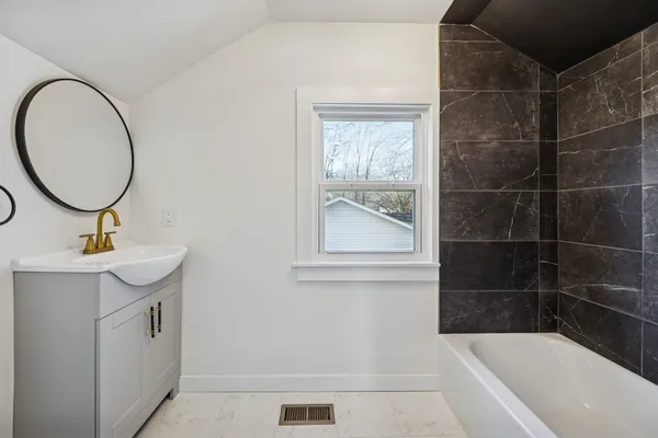 $293,900 | 223 Davis Avenue, Columbia, TN 38401
