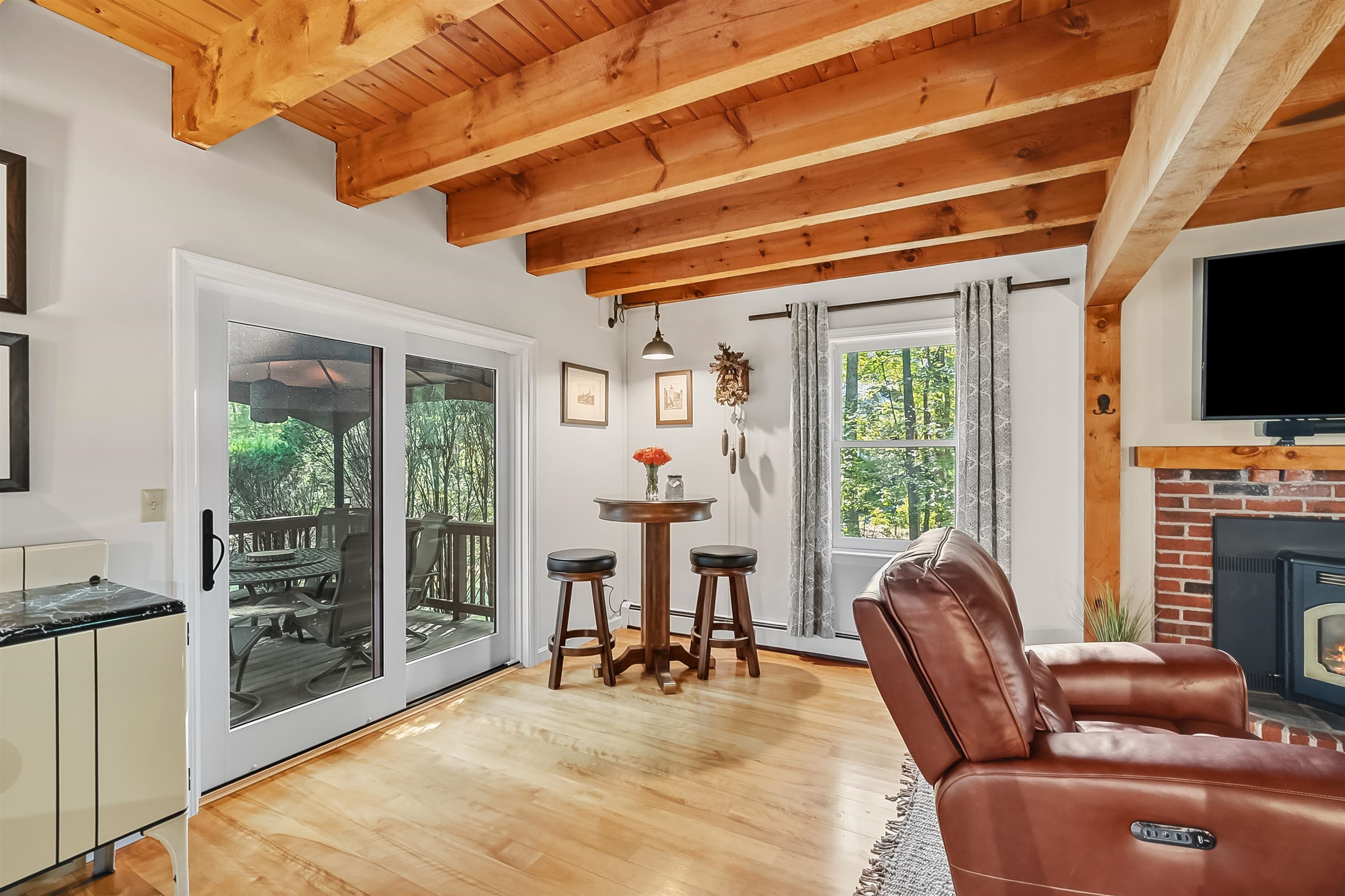 7 Deer Run Road Windham, NH 03087 - Photo 12 of 33