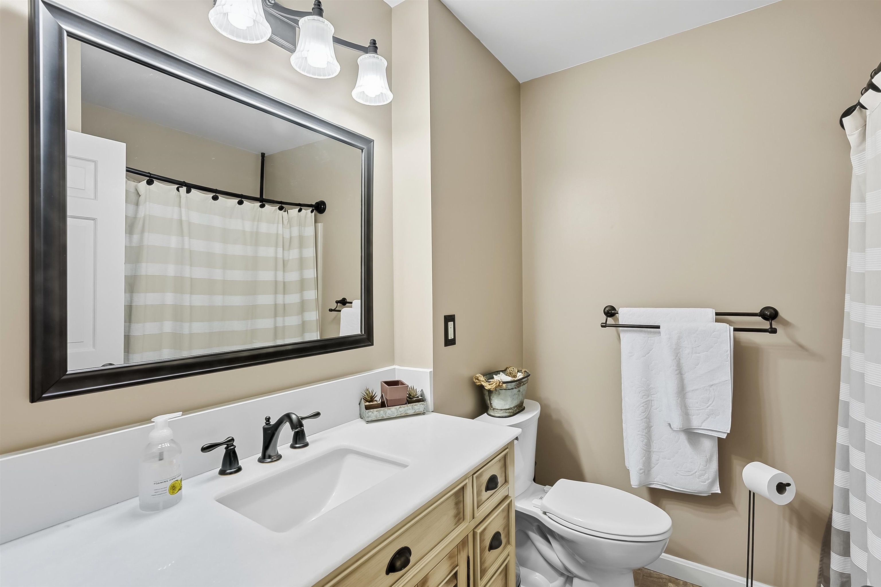 7 Deer Run Road Windham, NH 03087 - Photo 15 of 33