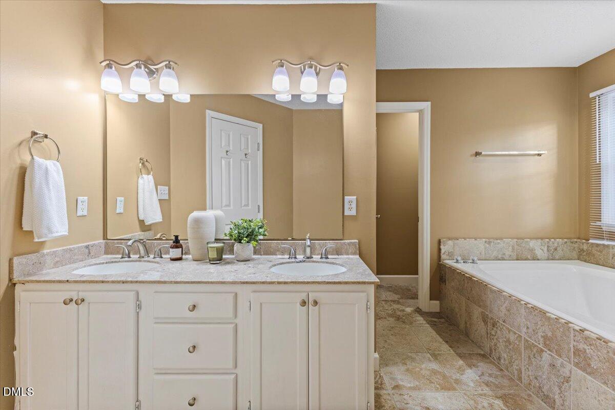 2044 Muirfield Village Way Raleigh, NC 27604 - Photo 43 of 60 43-2044 Muirfield Village Way