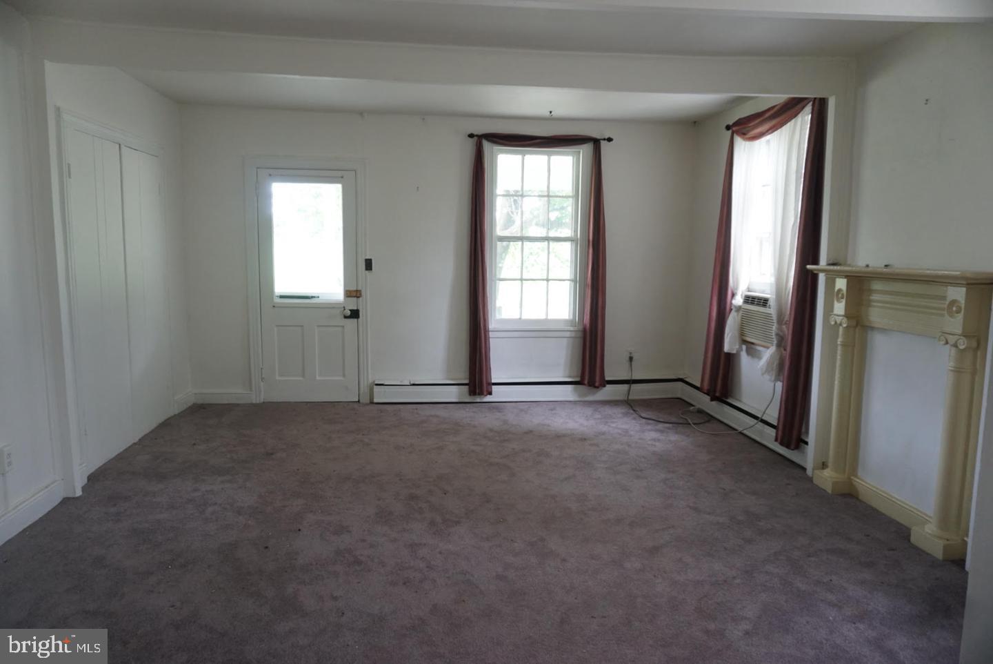 916 Durham Road Newtown, PA 18940 - Photo 4 of 20 Living room of Left side unit