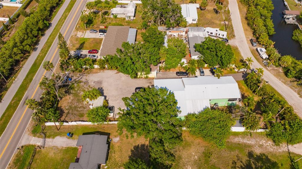 826 West Shell Point Road Ruskin, FL 33570 - Photo 16 of 32