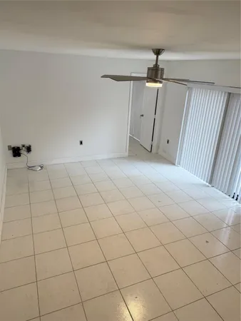 $3,500 | 9138 Southwest 23rd Street, Unit B, Davie, FL 33324