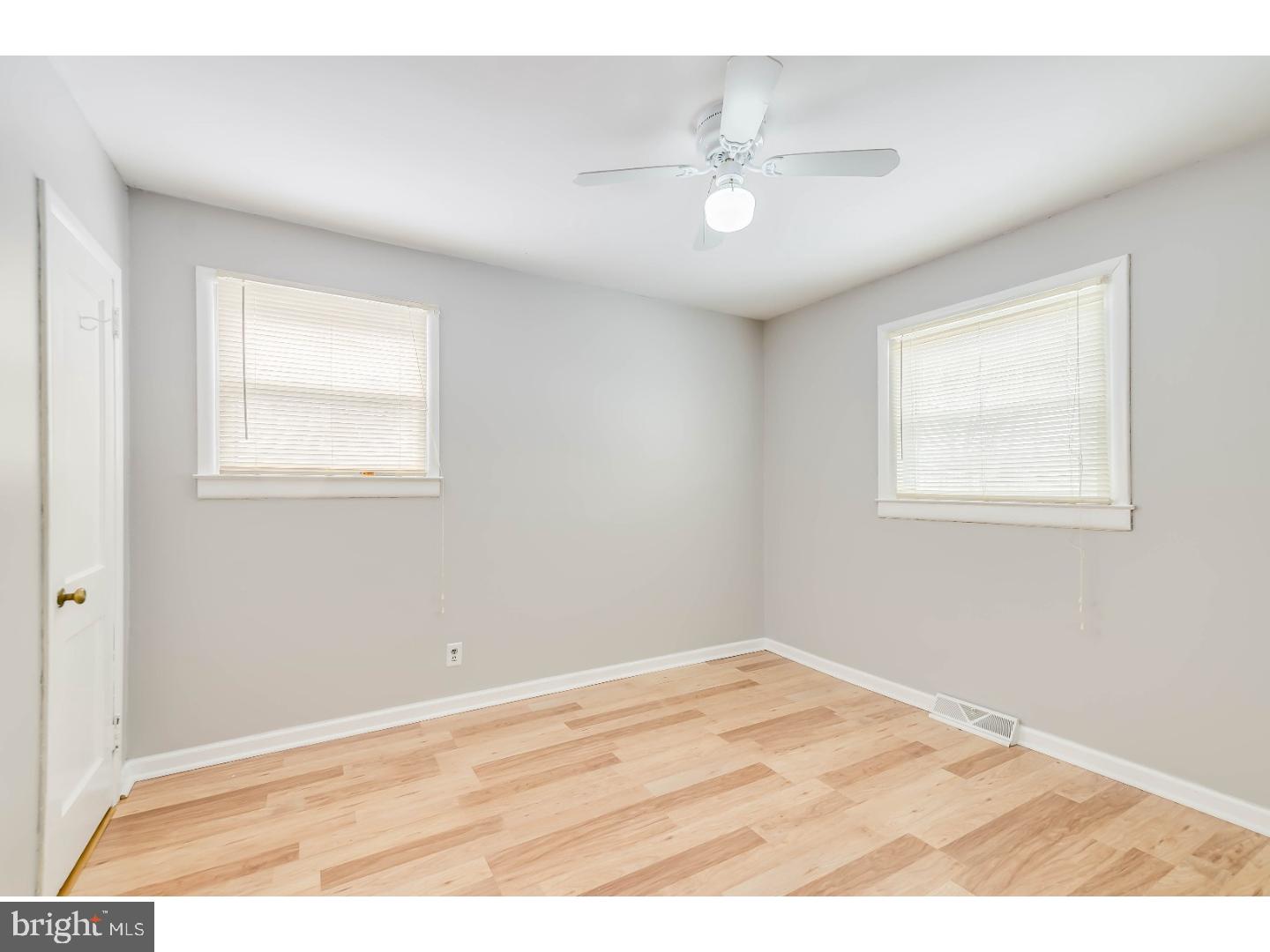 811 Mt Road Burlington, NJ 08016 - Photo 13 of 25 Bedroom