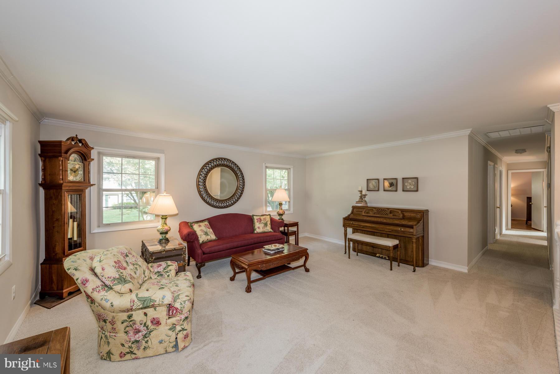 5102 West Running Brook Road Columbia, MD 21044 - Photo 2 of 30 Living Room