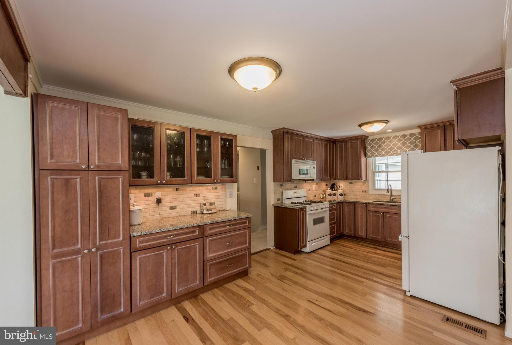 5102 West Running Brook Road Columbia, MD 21044 - Photo 3 of 30 Kitchen