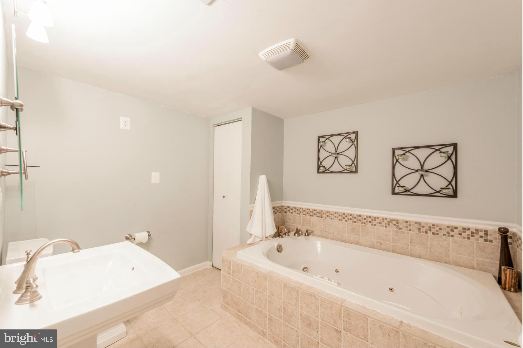5102 West Running Brook Road Columbia, MD 21044 - Photo 26 of 30 Lower Level Bath
