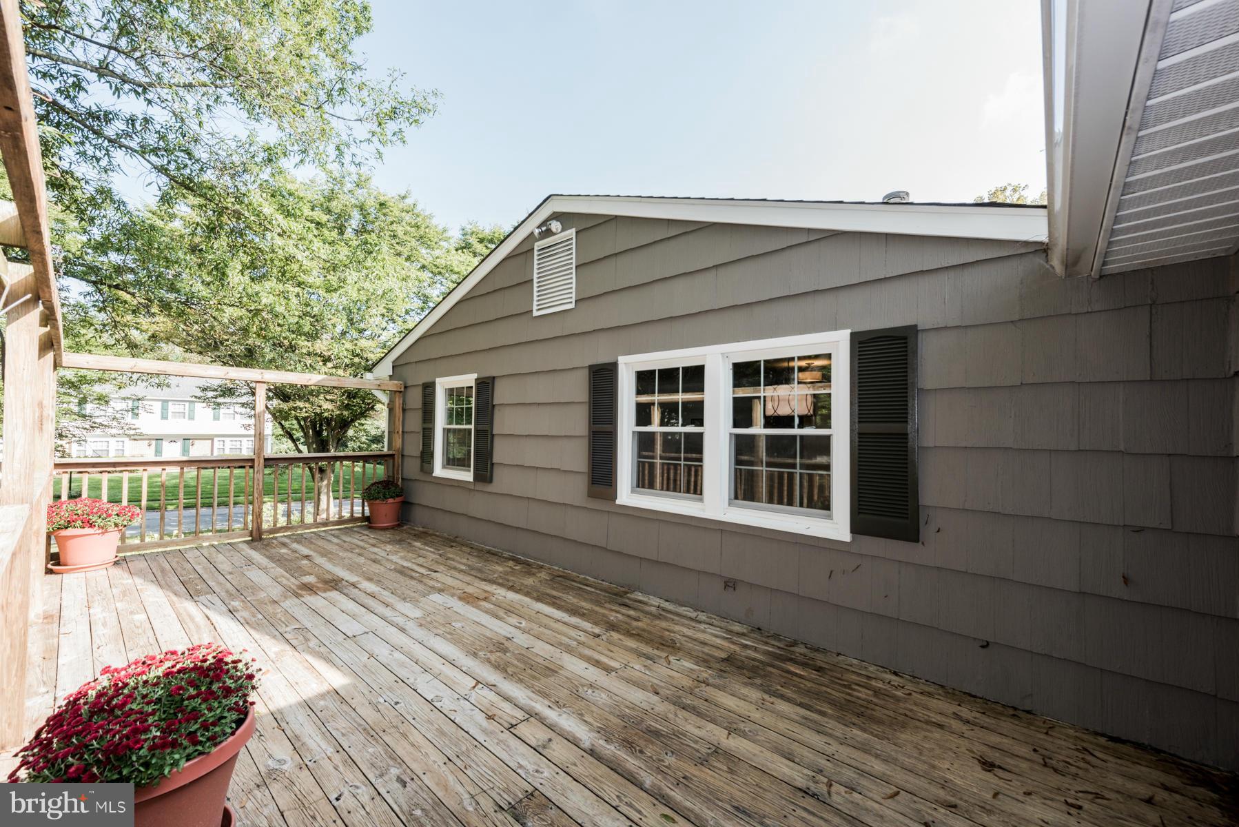 5102 West Running Brook Road Columbia, MD 21044 - Photo 28 of 30 Deck