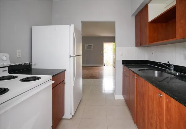 $2,200,000 | 8321 Crespi Boulevard, Miami Beach, FL 33141