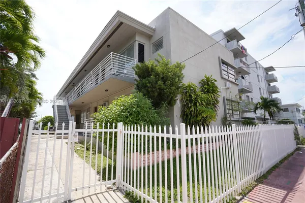 $2,200,000 | 8321 Crespi Boulevard, Miami Beach, FL 33141