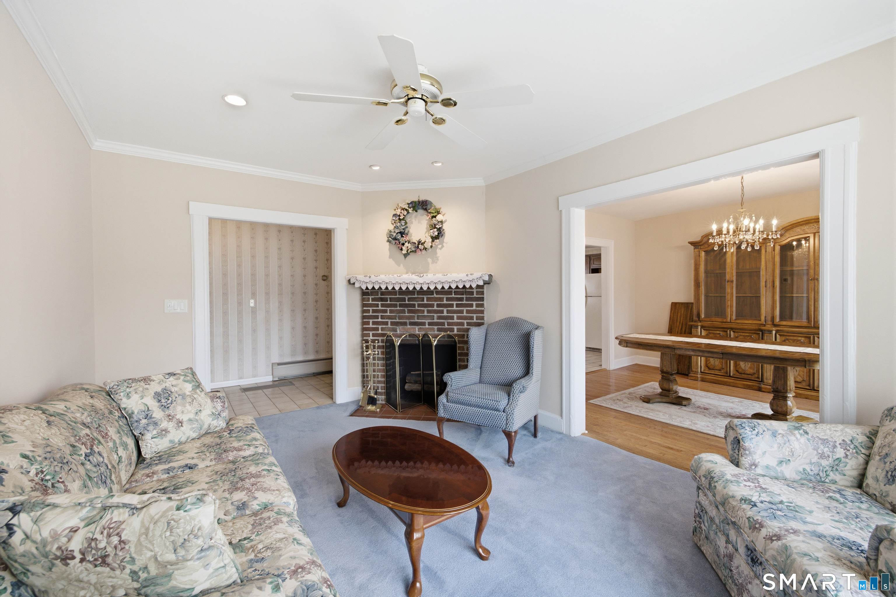 21 Culloden Road Stamford, CT 06902 - Photo 7 of 35 Unit 1 Living Room